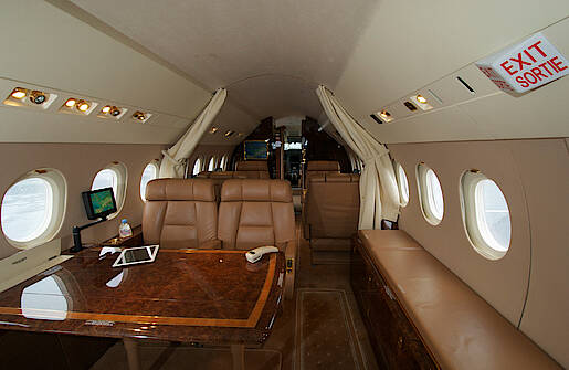Dassault Falcon 900DX - SX ZHT