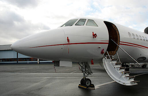 Dassault Falcon 900DX - SX ZHT